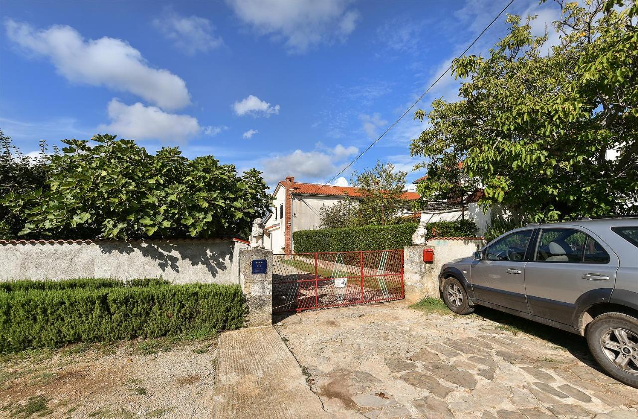 Villa House Monteci 1378 Galižana Exterior foto